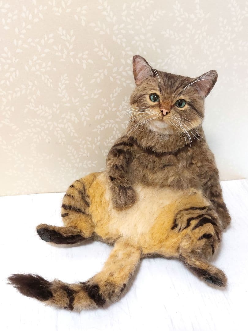 羊毛フェルト　猫　(キジトラ)
