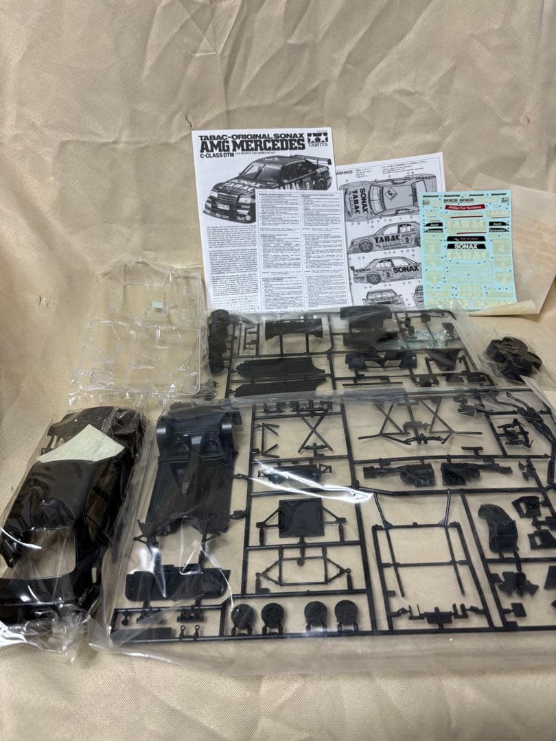 タミヤ 1/24スポーツカーシリーズAMGメルセデスCクラスDTM