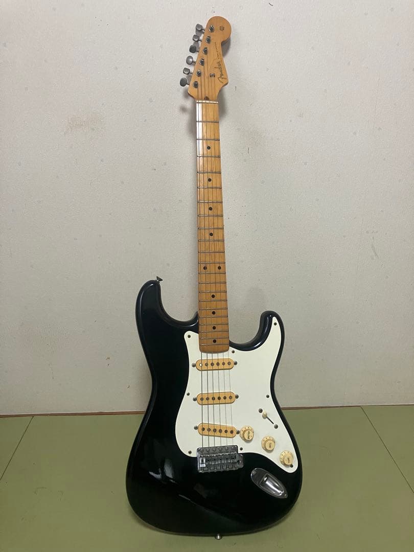 限界突破　fender japan ストラトキャスター　Eシリアル