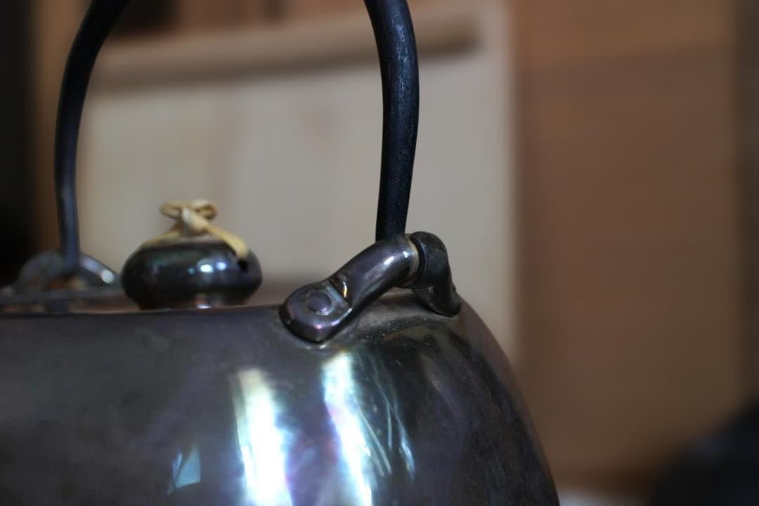 北村静香作　南鐐鉄の釣湯沸　共箱　純銀銀瓶430g　 急須茶道具茶器茶托茶碗茶筒