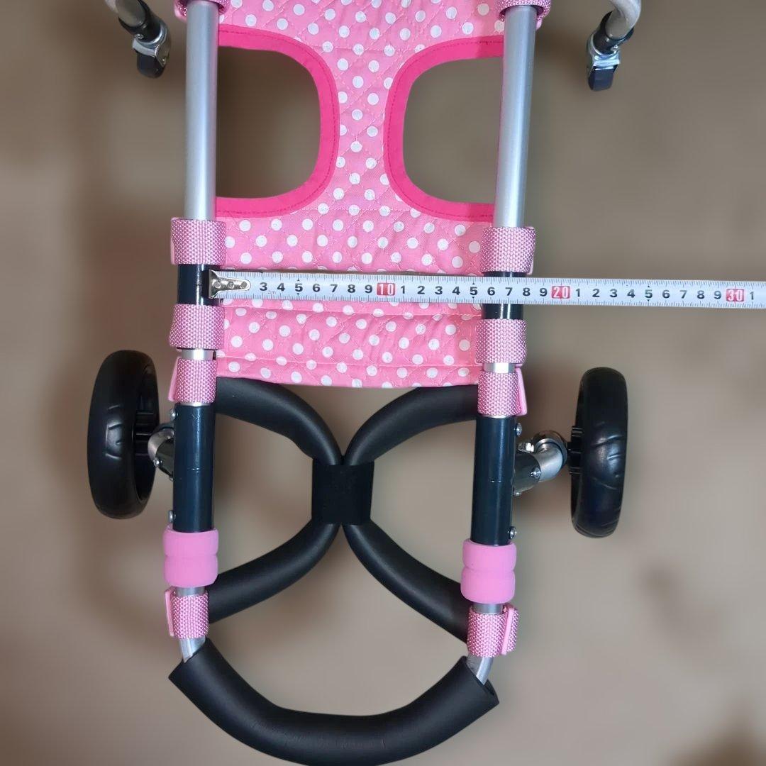 ワンちゃん4輪　リハビリ　食事補助　犬用車椅子　介護用　犬の歩行器