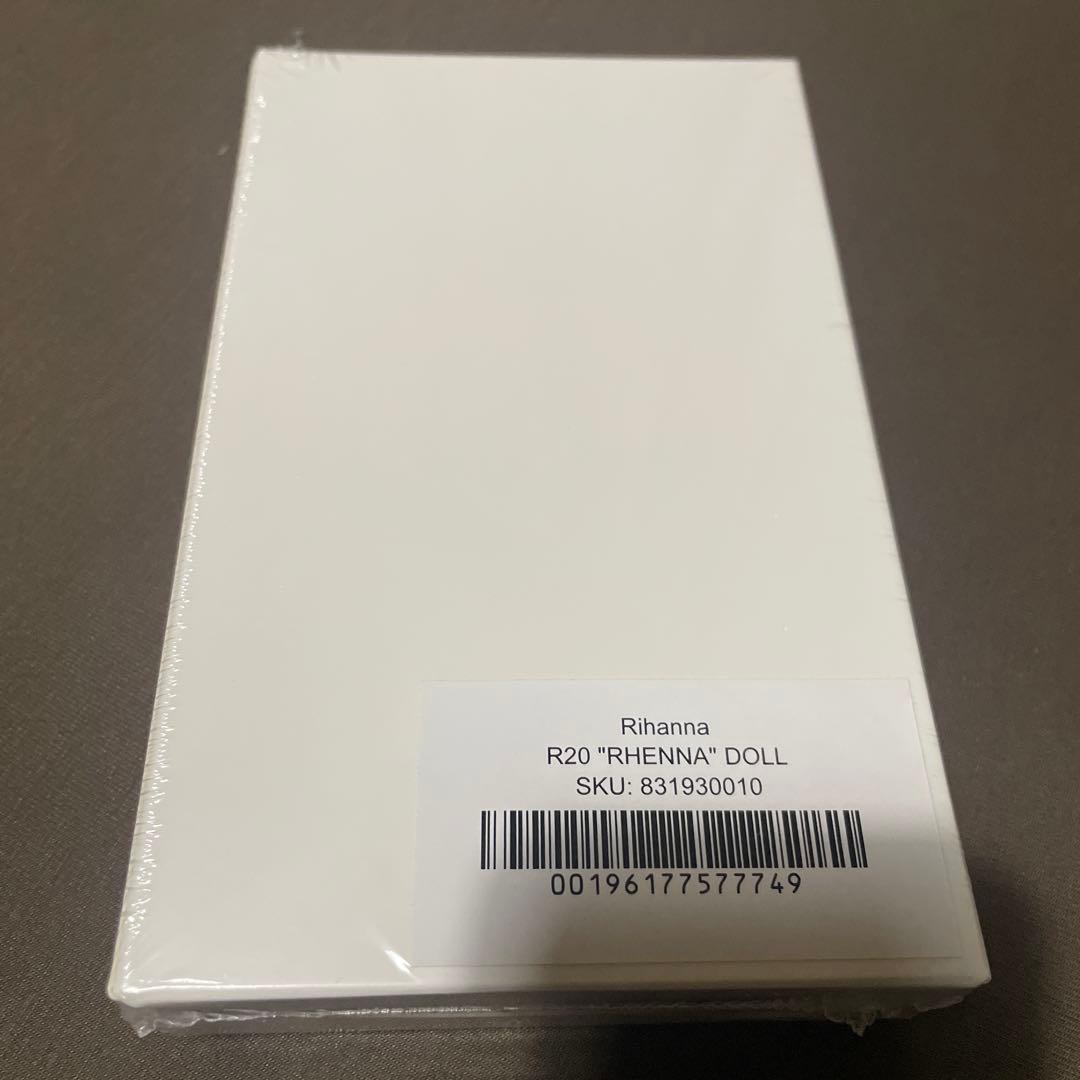 新品未開封 激レア Rihanna 20周年記念 海外限定 フィギュア リアーナ
