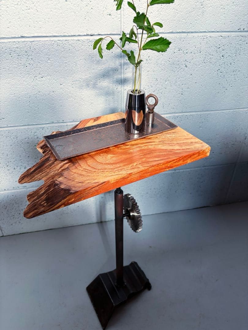 欅サイドテーブル　高さ調整可能　インダストリアル家具　コーヒーテーブル