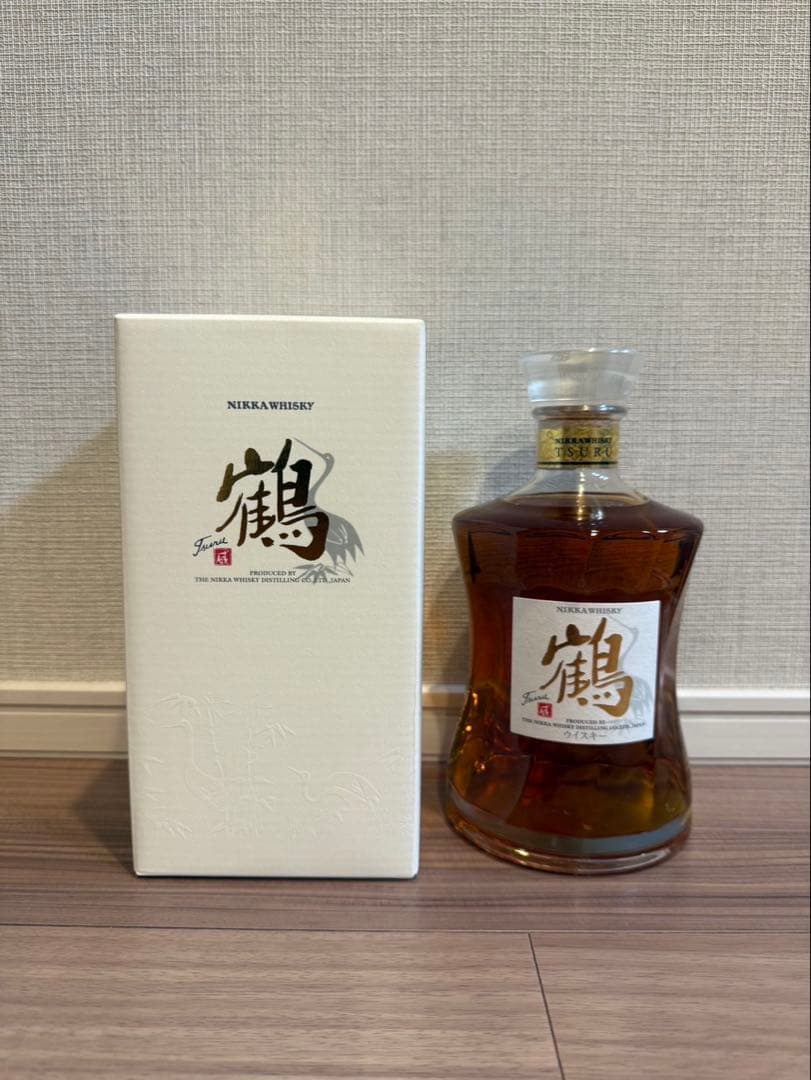 ニッカウイスキー 鶴 箱付き
