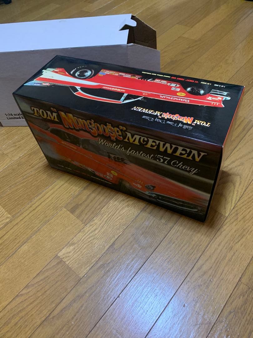ミニカー 1:16 Tom Mon McEwen 57 Chevy NHRA