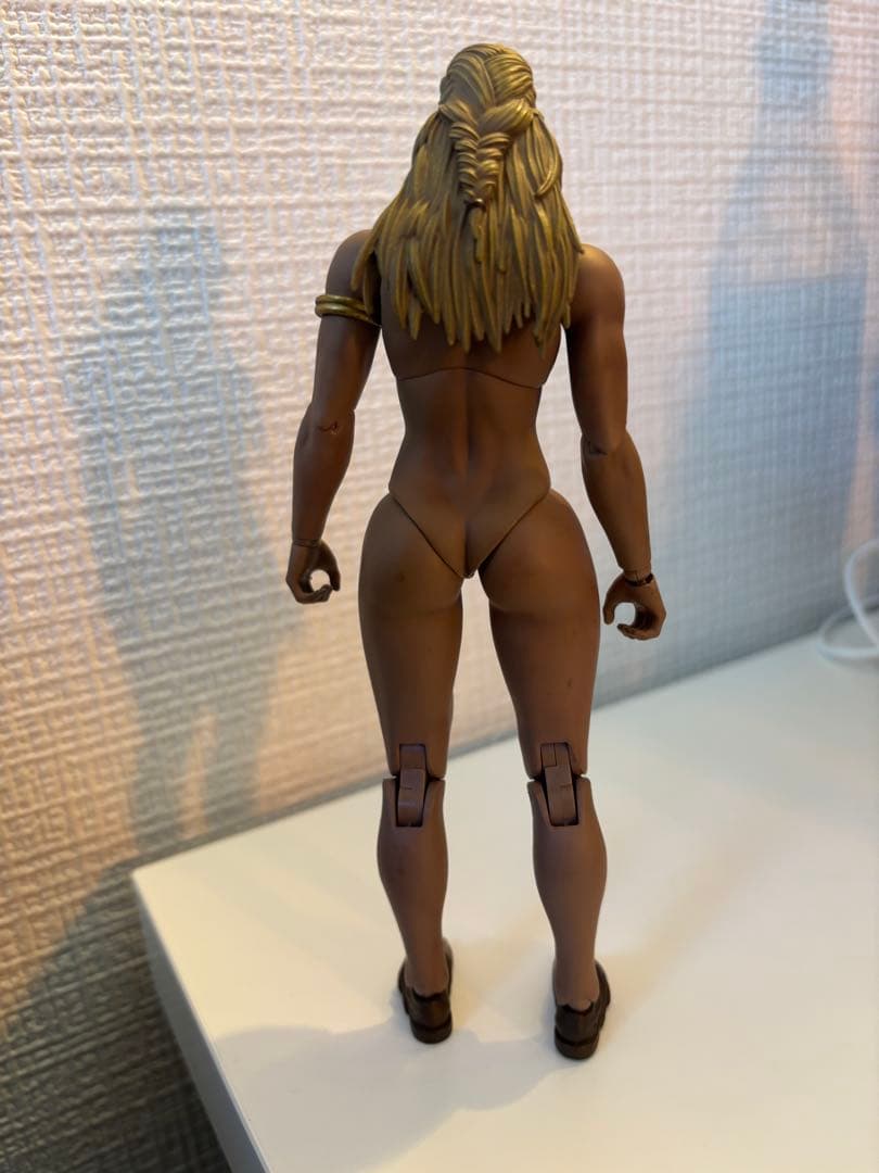 XESRAY STUDIO Gold Hilder，1/12 　６インチ