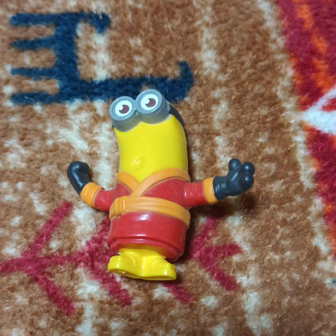 ミニオンのフィギュア2個