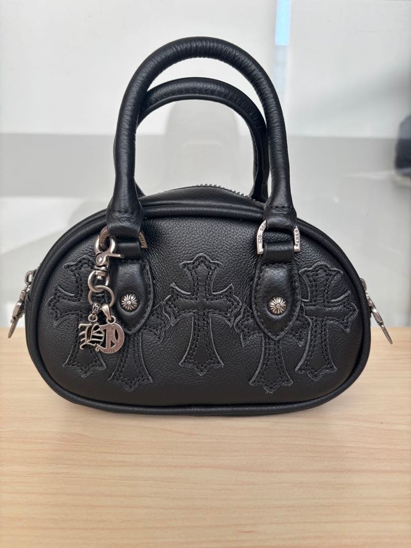 黒 レザー クロス刺繍 バッグ
