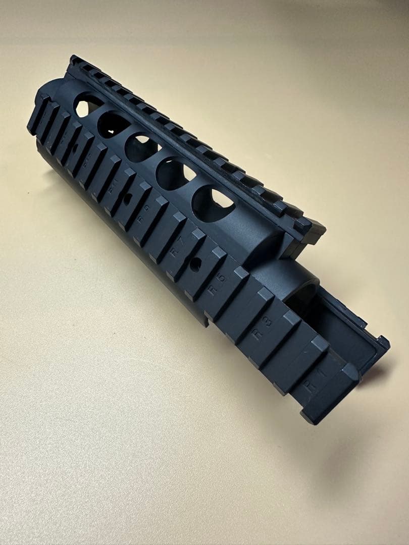 【セール/美品】東京マルイ純正 MP5用 金属ハンドガード3面 レール