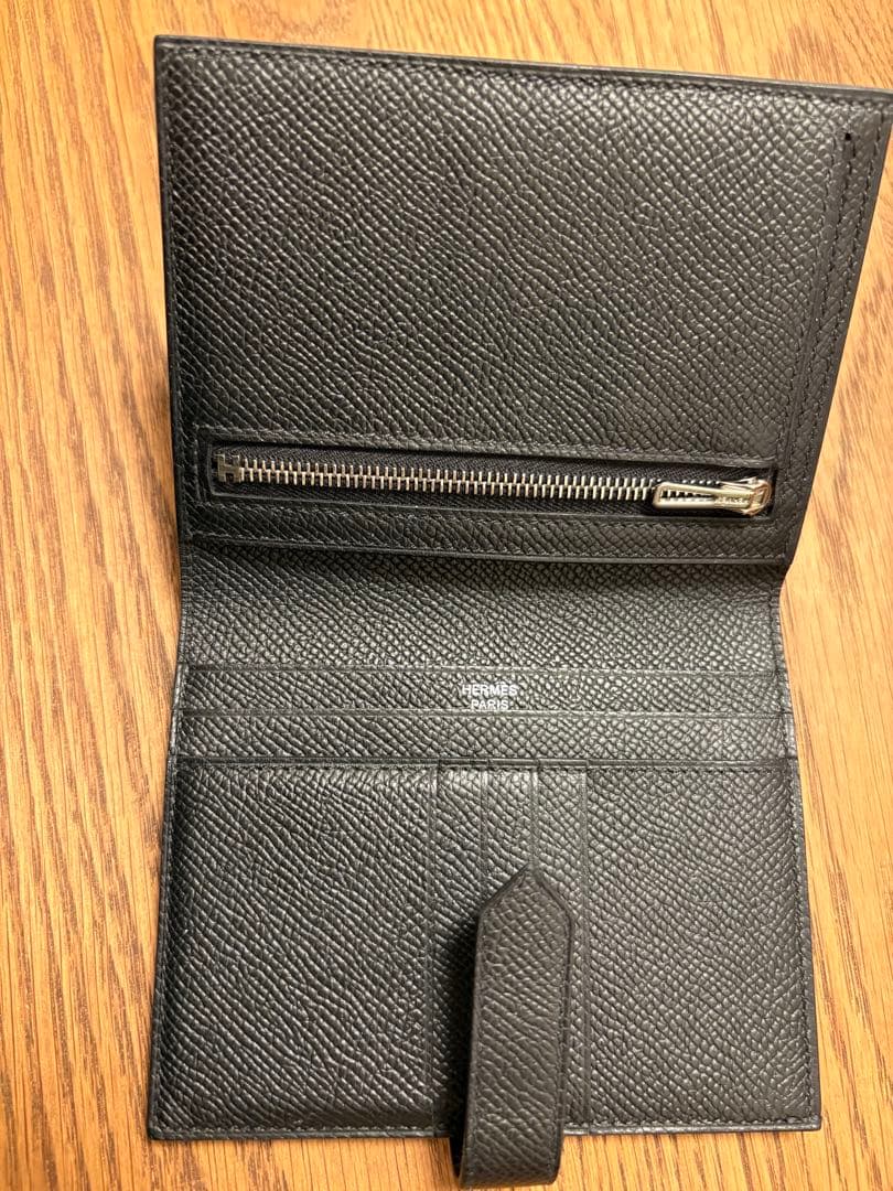 HERMES 二つ折り財布 ブラック