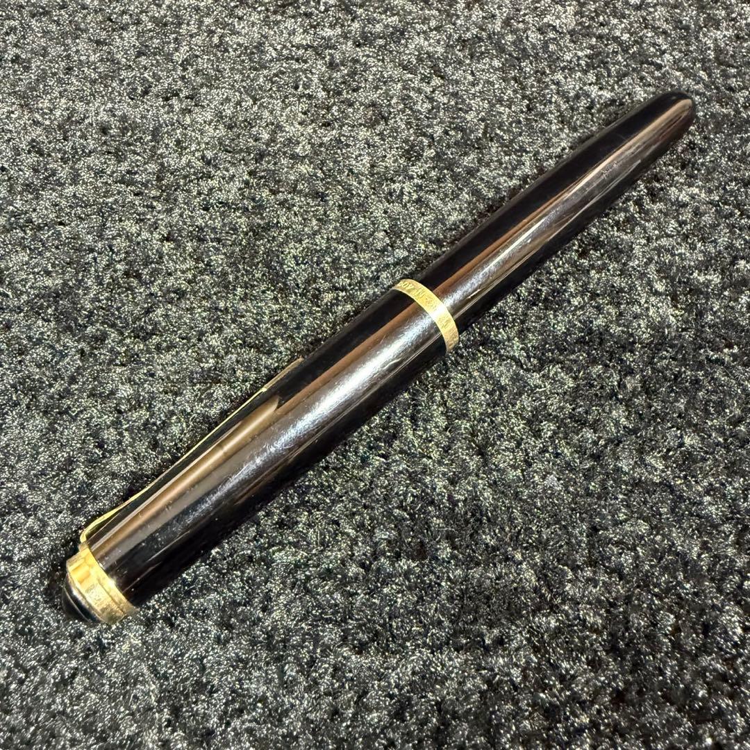 ペリカン　万年筆　PELIKAN　400　14C-585　GERMANY　黒色