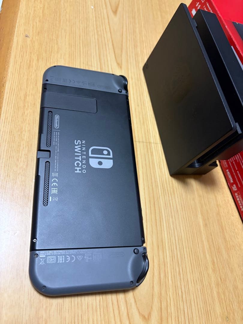 【美品】Nintendo Switch グレー 本体　SDカード128GB付き