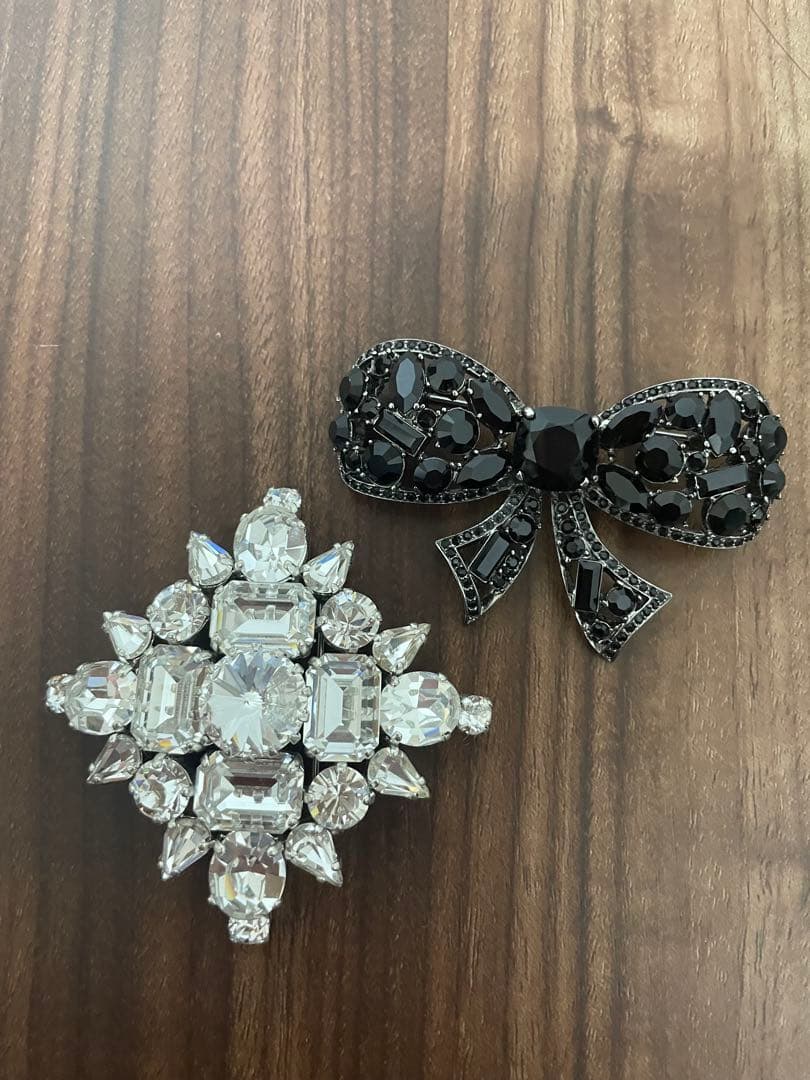 René ルネ　ブローチ　2点セット　アクセサリー　まとめ売り