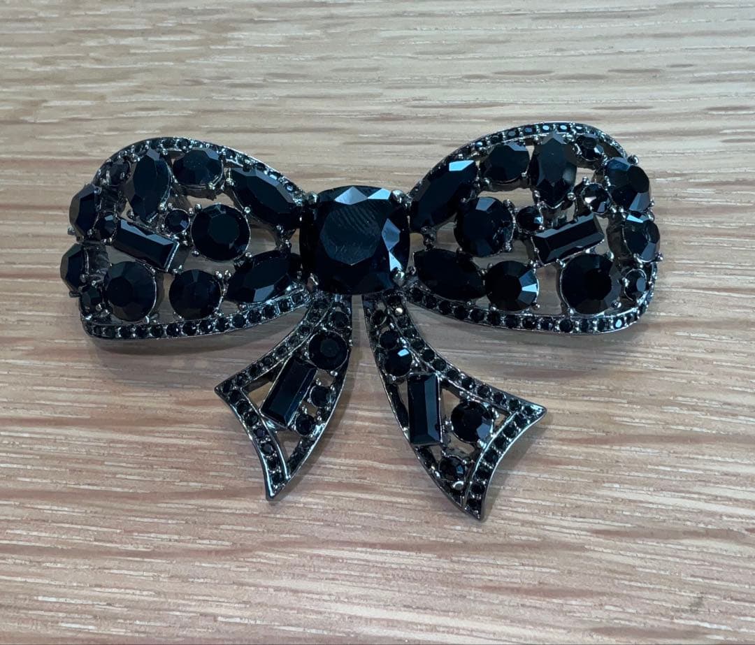 René ルネ　ブローチ　2点セット　アクセサリー　まとめ売り