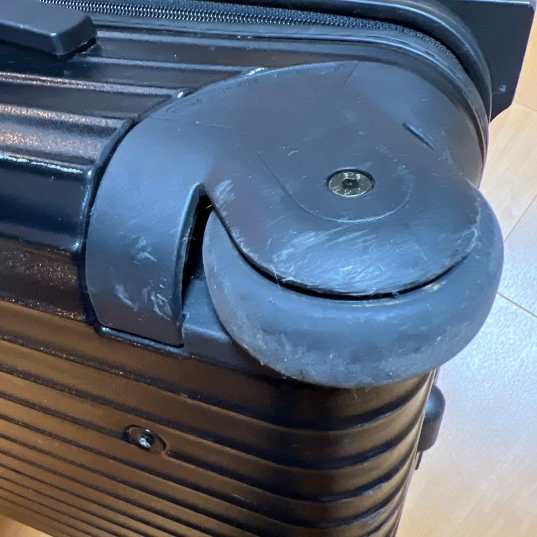 リモワ SALSA 35ℓ 2輪 ブラック キャリーケース ポリカーボネート