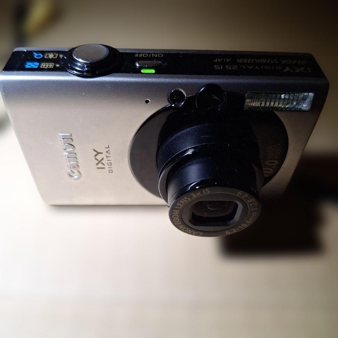 【通電確認済み】Canon デジタルカメラ 付属品つき【ジャンク品】