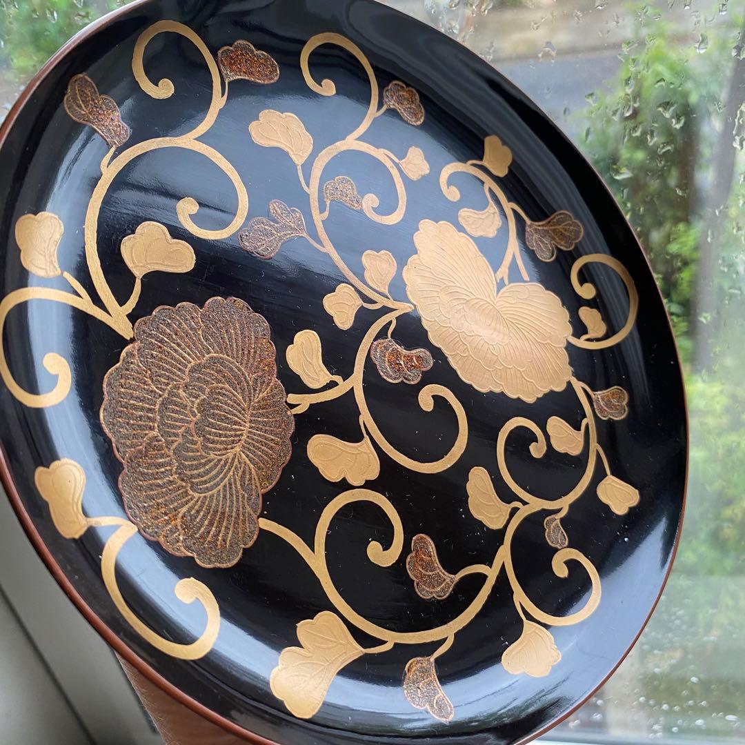 時代　輪島塗　【牡丹唐草金蒔絵銘々皿5客組】　菓子皿　天然木　漆塗　懐石　茶道具