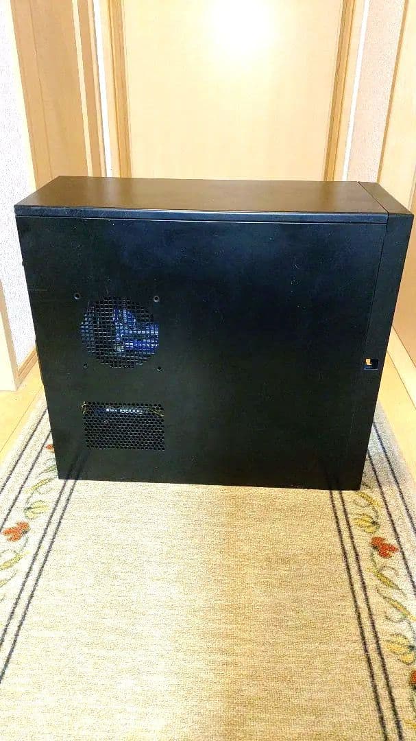 ミドルタワーPCケース MSIグラフィックカード付き ジャンク