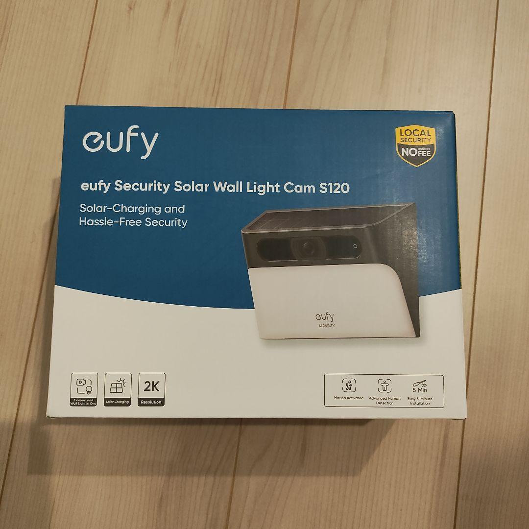 防犯カメラ eufy Solar Wall Light Cam 2K