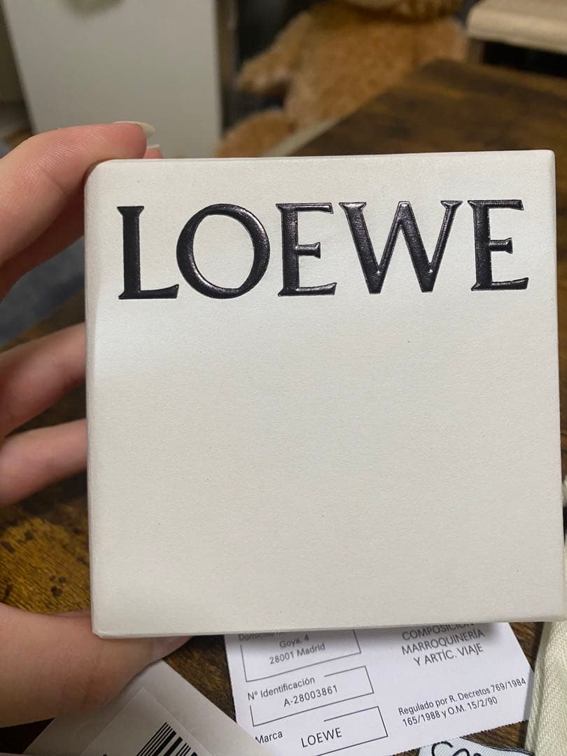 2/14までSです。ロエベ　ブローチ　ゴールド　正規品　美品