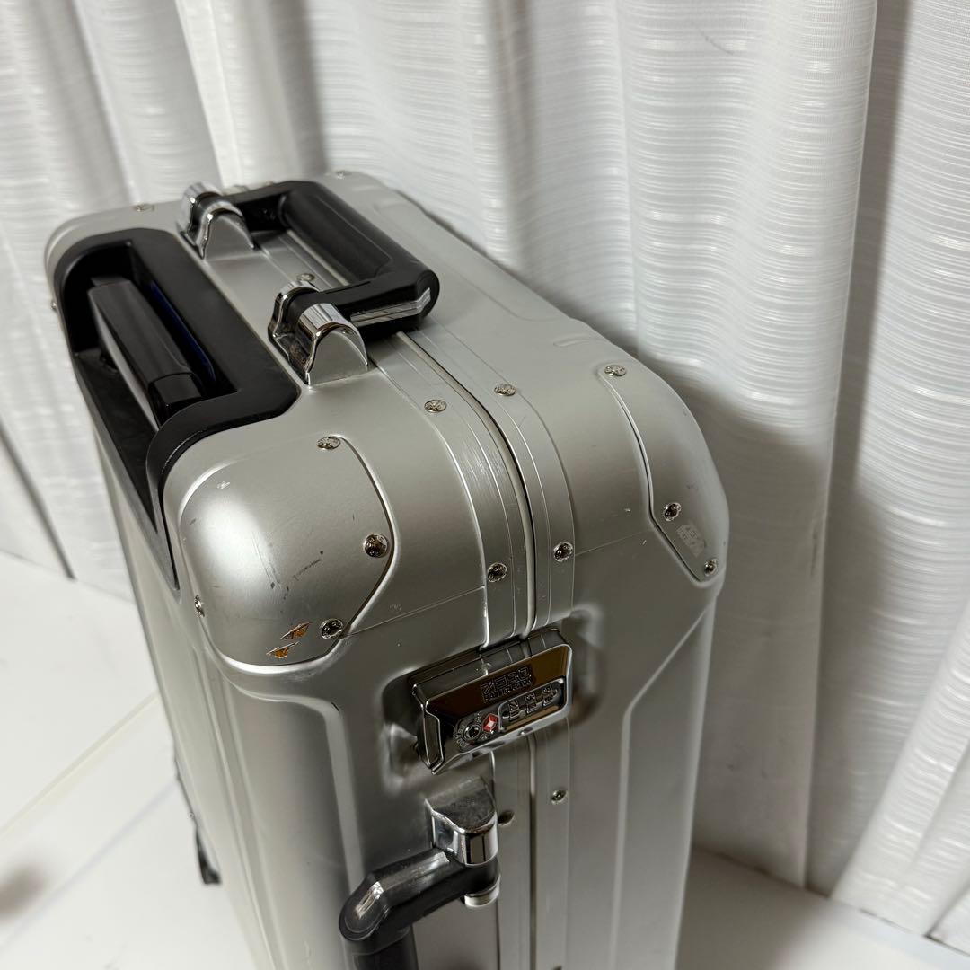 ゼロハリバートン　GEO Aluminum3.0TR　シルバー　キャリーケース