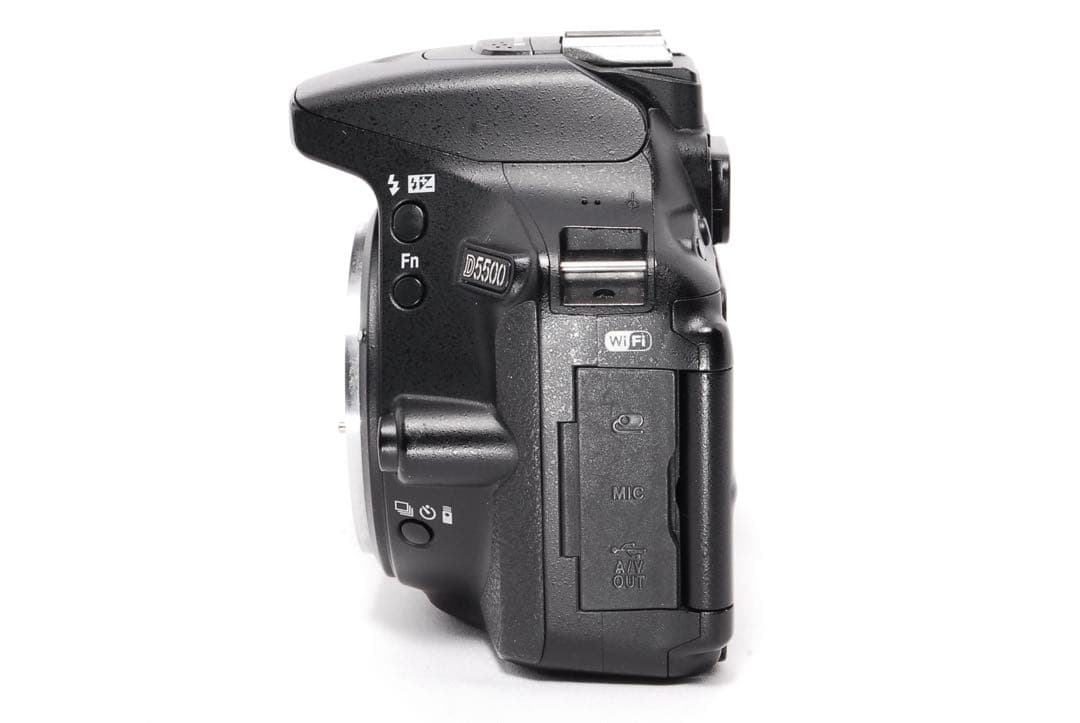 ◆少し訳あり！Nikon D5500◆WiFi内蔵◆望遠レンズ◆一眼レフカメラ◆