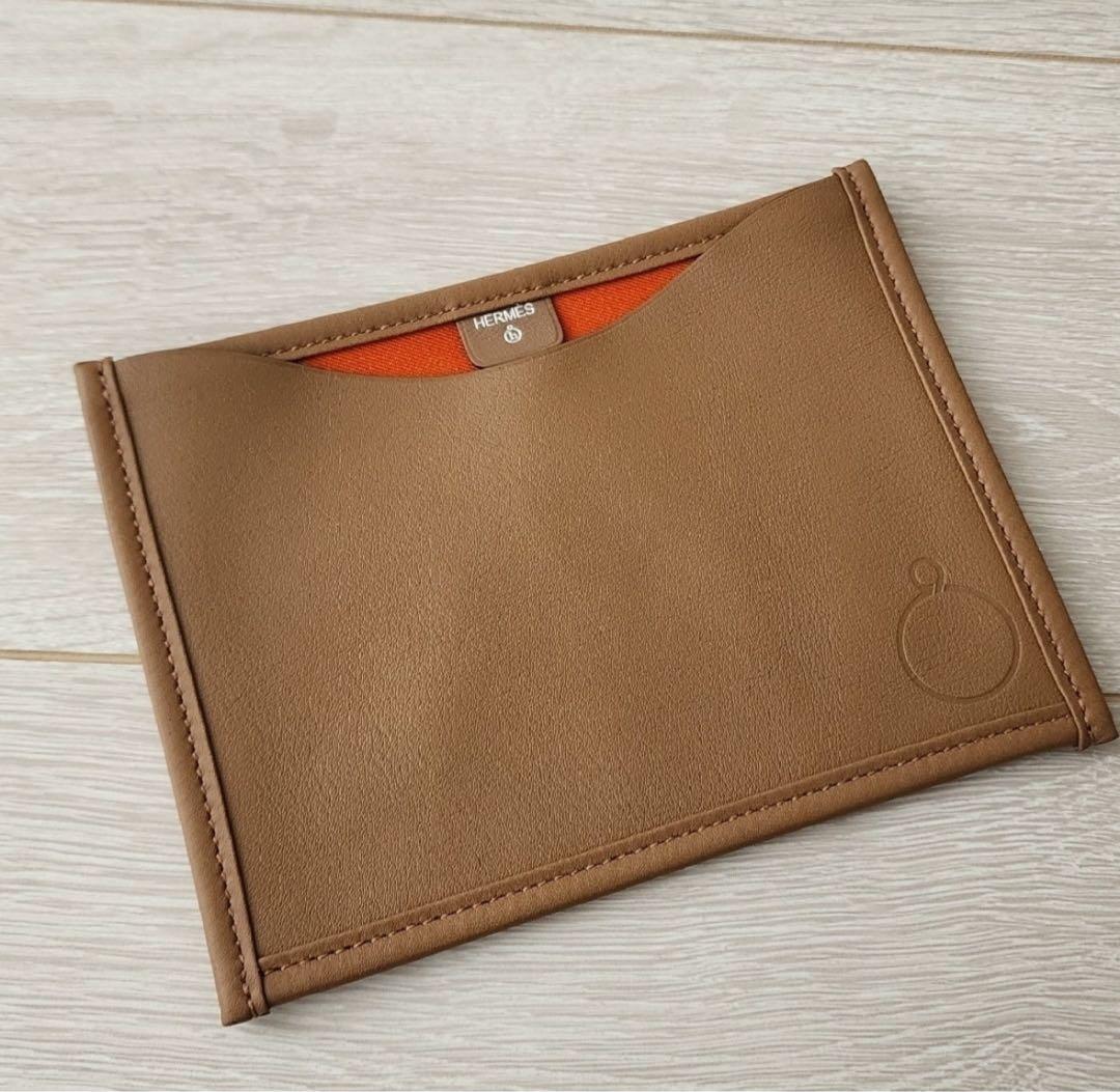 専用　本日限定価格　HERMES パスポートケース　プティアッシュ