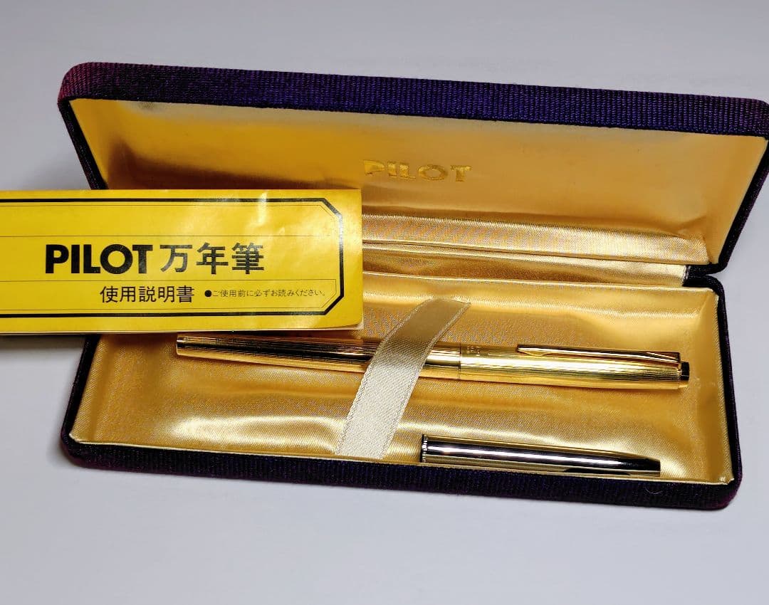 ラ*3様 パイロット Ｔ Ｒ１４Ｋ ゴールド　ペン先18K