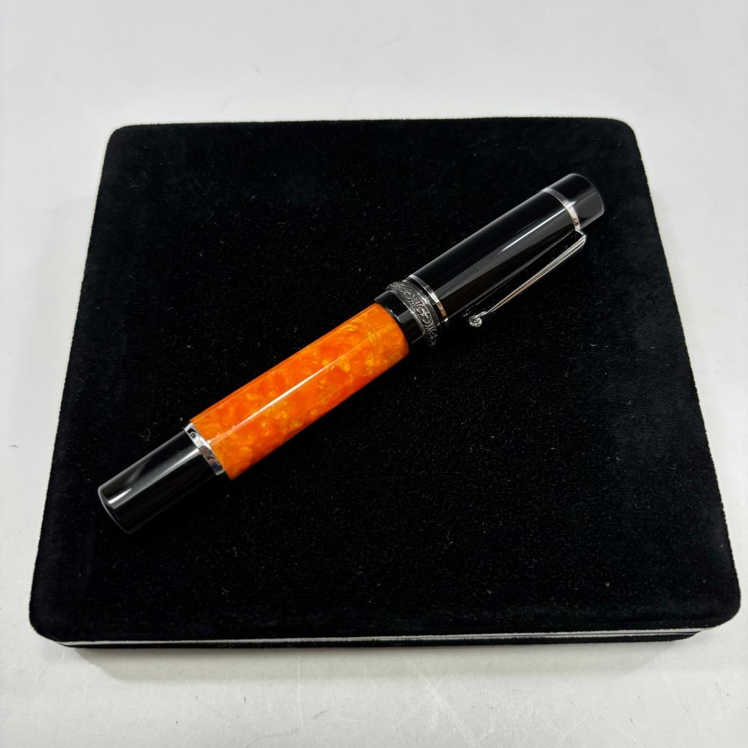 状態良【デルタ本物】万年筆/ドルチェヴィータ/ペン先K14/ブラック×オレンジ
