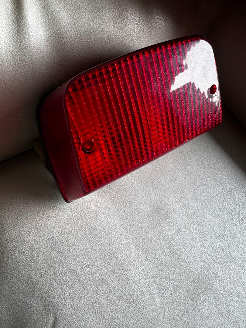 カワサキ　ゼファー400 純正テールランプ　レンズ