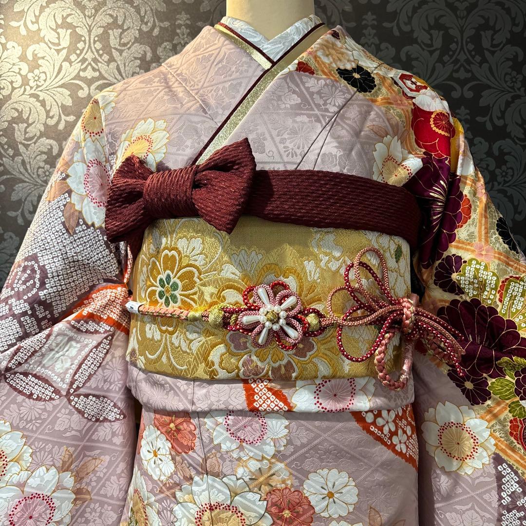 美品　地紋　花模様　金駒刺繍　金彩　逸品　振袖　フルセット 振り袖