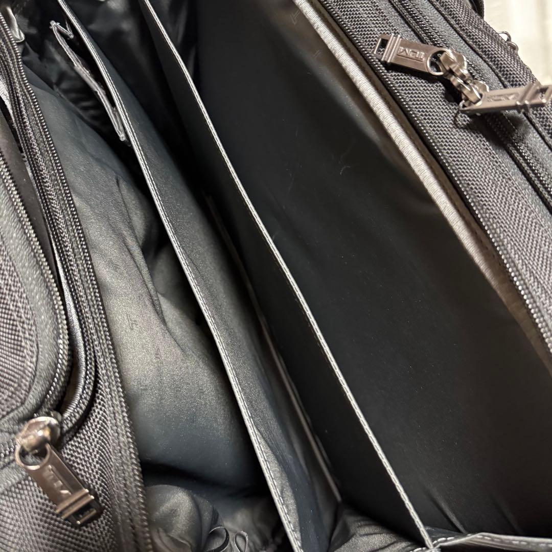 ⭐️極美品⭐️　トゥミ　26104D4 キャリーバッグ　3気室　ナイロン　黒