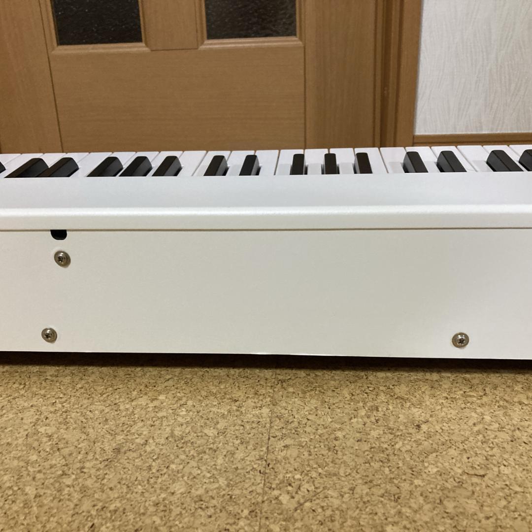 【美品】KORG D1 88鍵盤 電子ピアノ 白 ホワイト コルグ