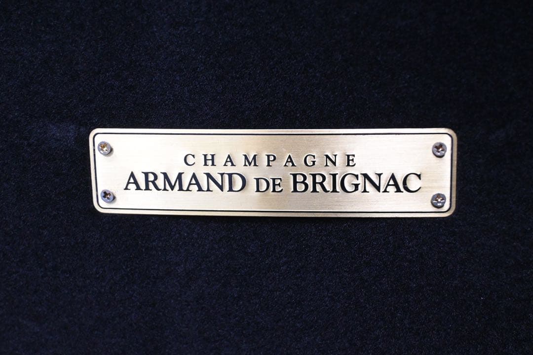 【極美品】 アルマンドアタッシュケース黒木製6本入り