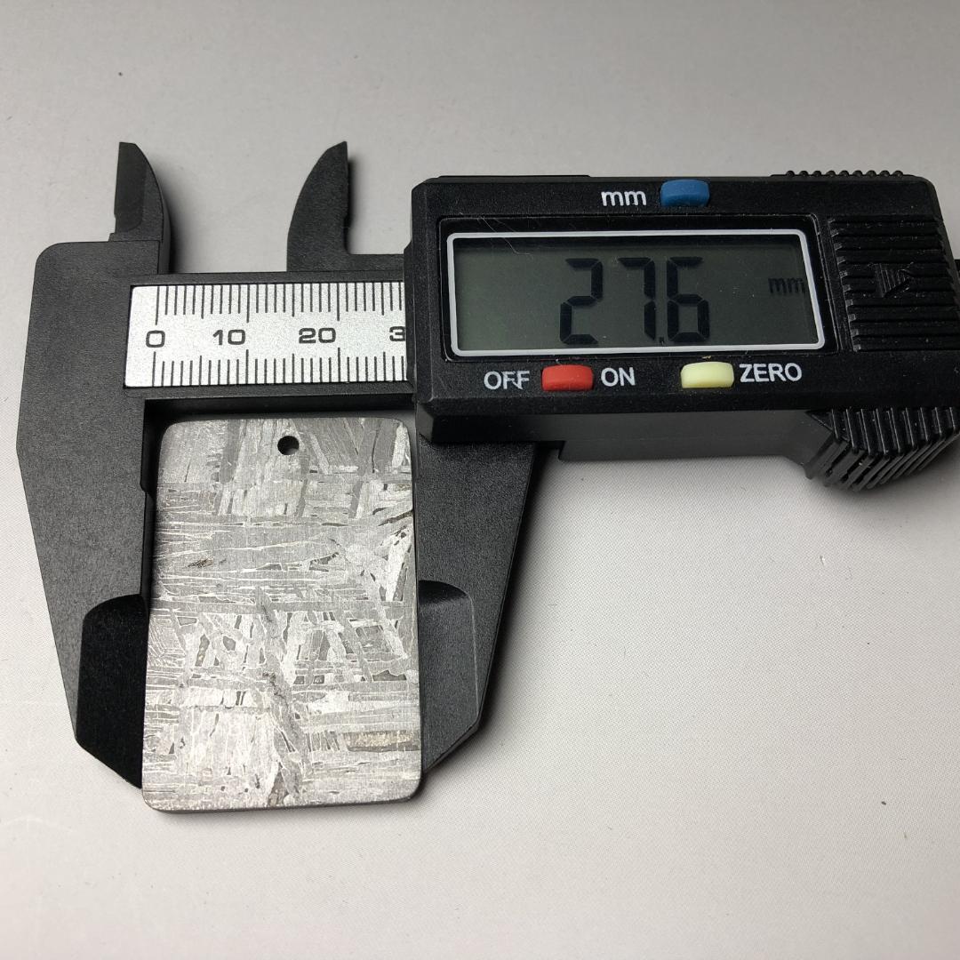 アルタイ隕石　 鉄隕石　メテオライト　ペンダントトップ　重さ約28ｇ