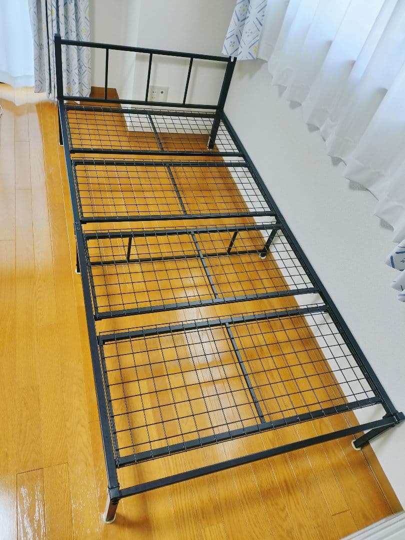 【送料込み】パイプベッド シングル ニトリ