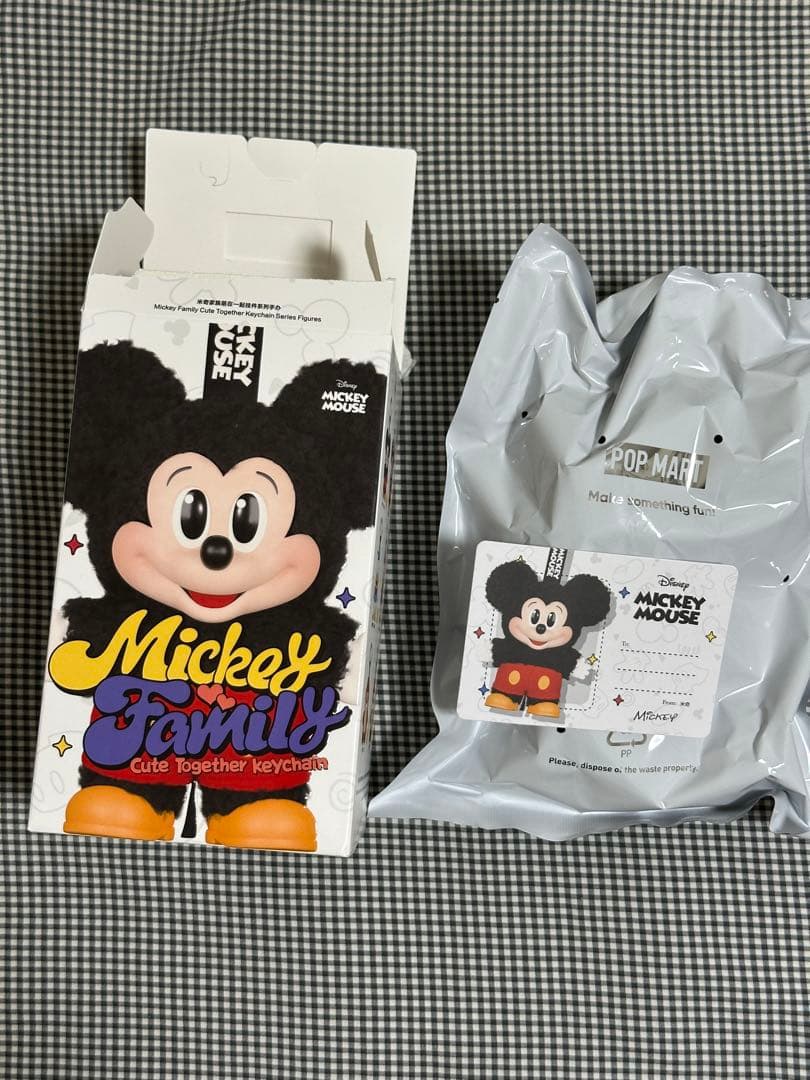 POPMART ディズニー ミッキーファミリー ぬいぐるみ　ミッキー　ミニー