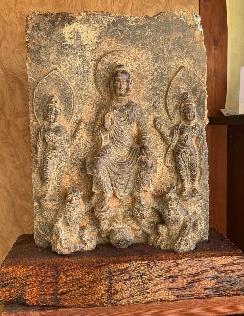 中国　石佛　三尊佛　台付　仏教美術　高さ約51cm 送料込み251211