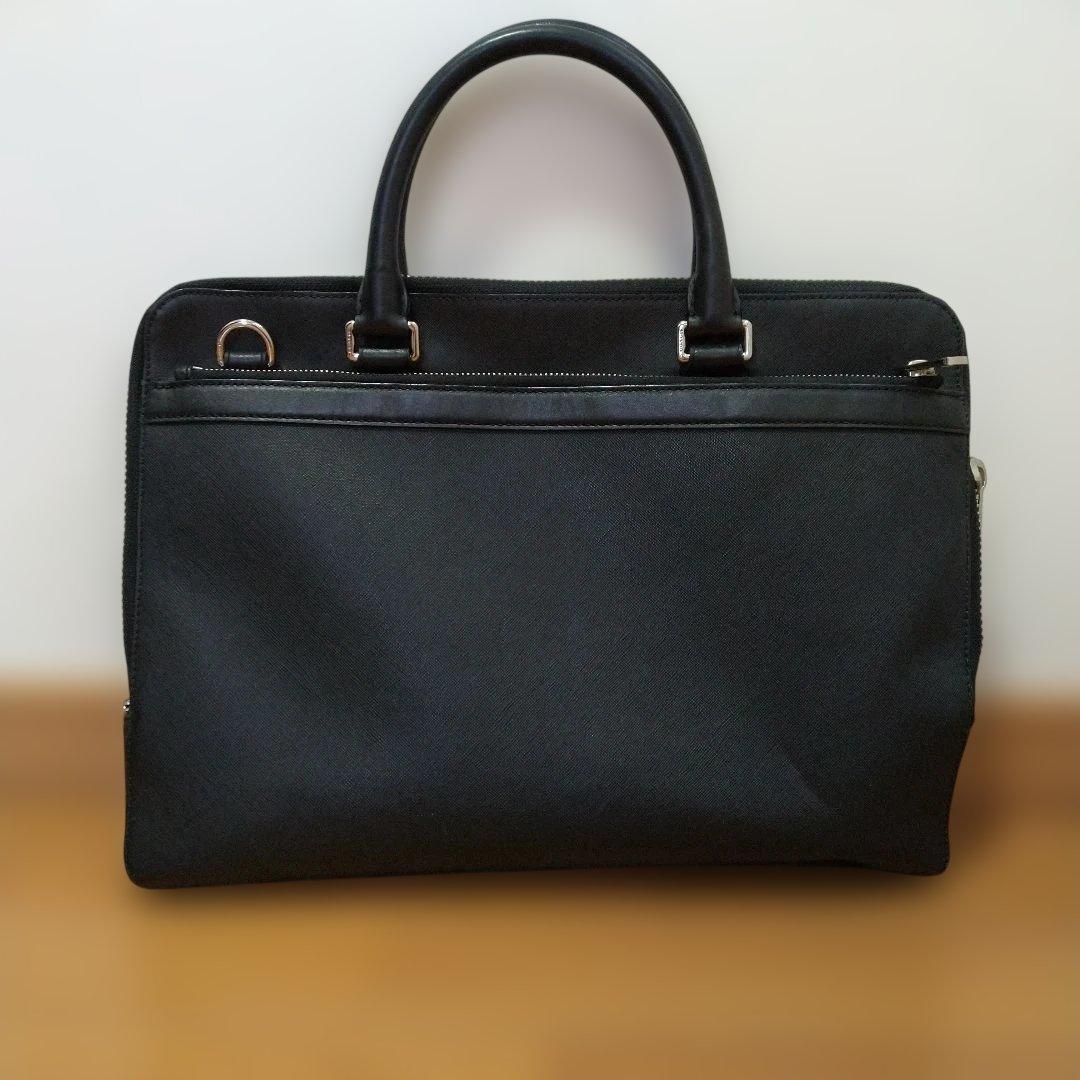 【美品】COACH コーチ ビジネスバッグ黒 レザー 刻印ロゴ A4収納可