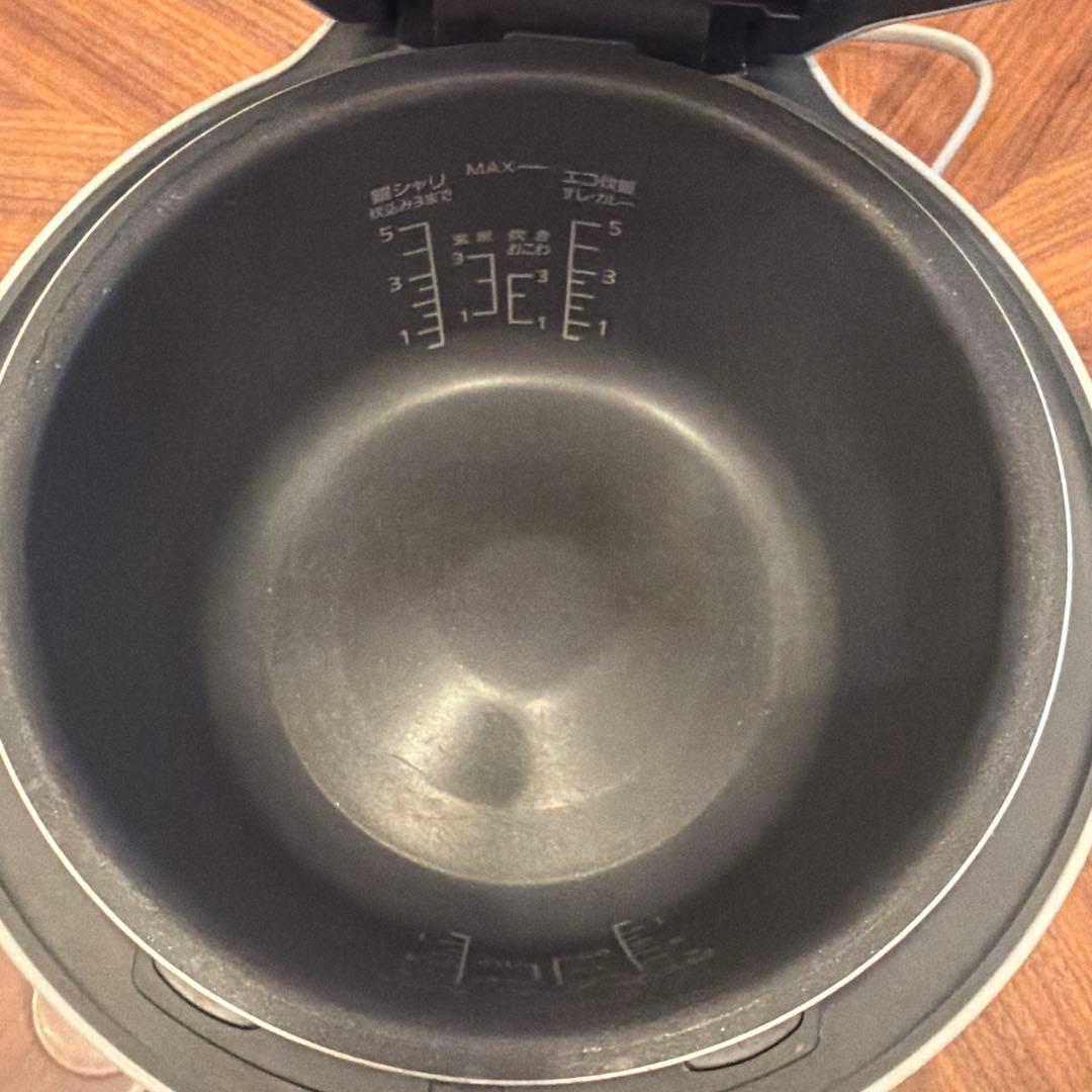 Panasonic 炊飯器 NB102 5合炊き　送料込み