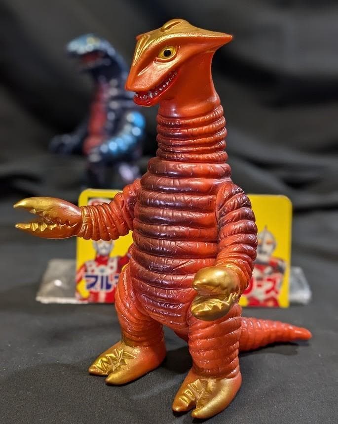 サドラー＆デットン　帰ってきたウルトラマン登場怪獣（ブルマァク復刻）２体セット