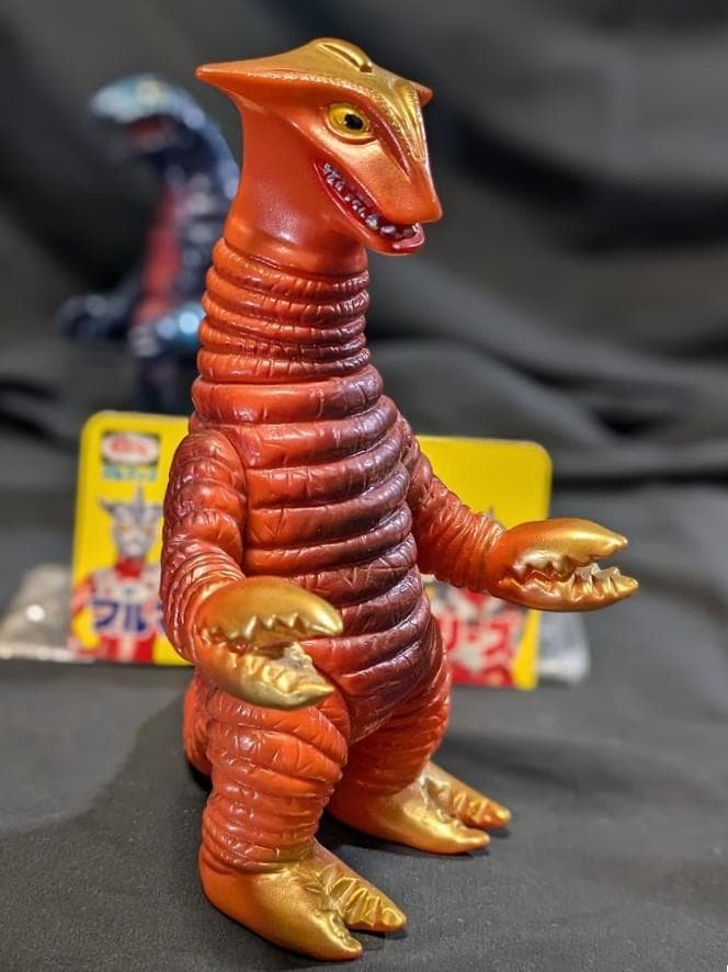 サドラー＆デットン　帰ってきたウルトラマン登場怪獣（ブルマァク復刻）２体セット