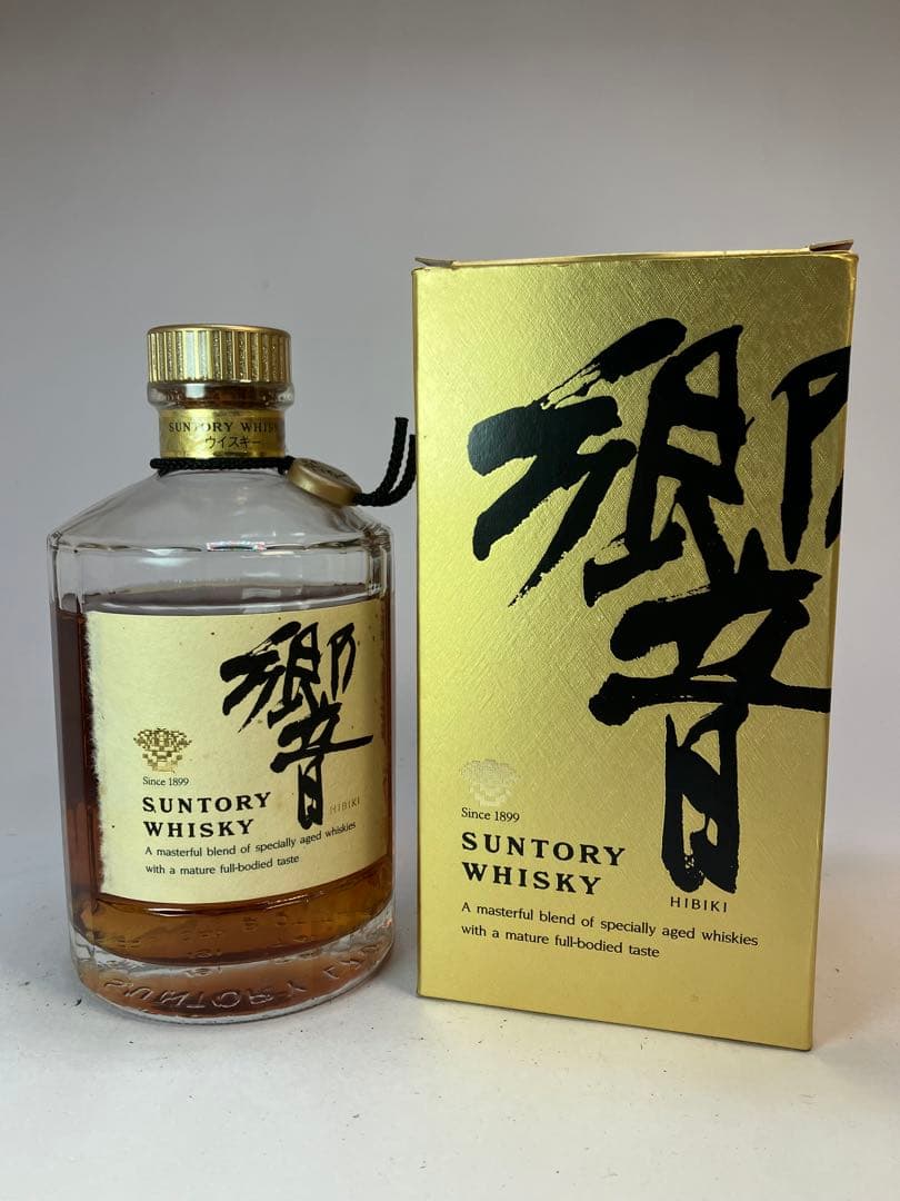 サントリーウイスキー響　裏ゴールドラベル　液面低い　箱付き　未開封