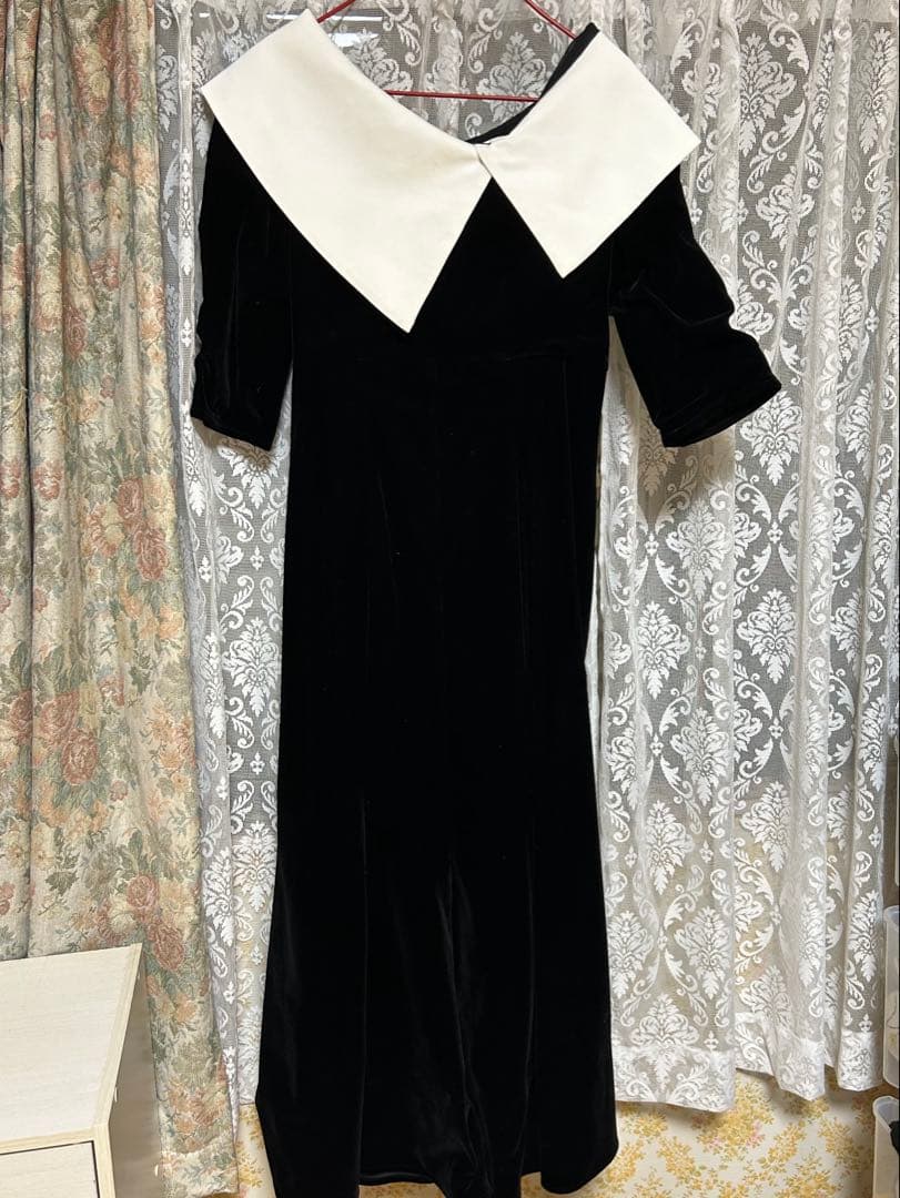 Leja アシンメトリービッグカラーベロアマーメイドワンピースドレス