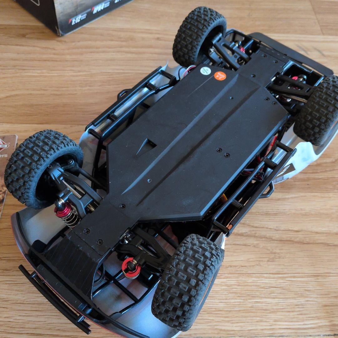 ブラシレス　ラジコン 4WD