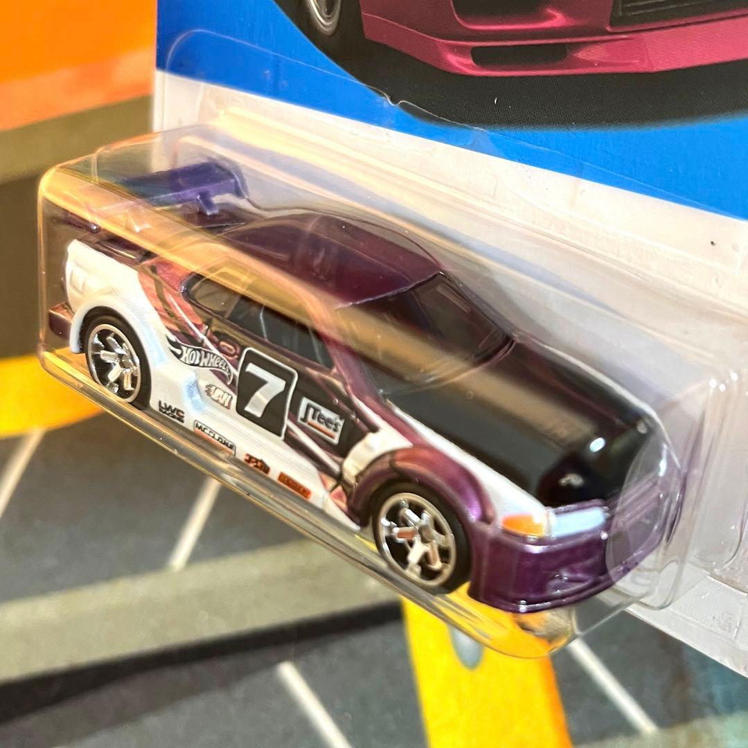 ホットウィール レジェンドツアー GT-R R32 スカイライン ニッサン