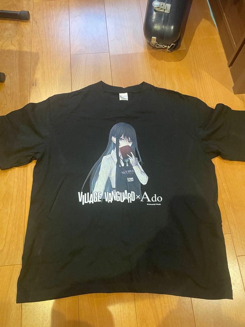 Village Vanguard x Ado Tシャツ