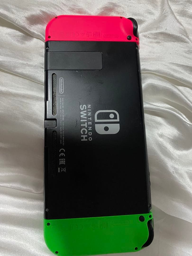 Nintendo Switch 本体 + プロコン (中古)