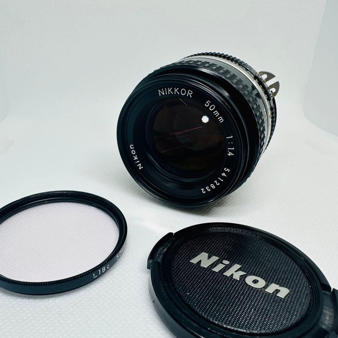 Nikon Nikkor 50mm f/1.4 単焦点レンズ