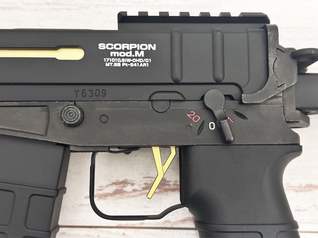 東京マルイ　スコーピオン モッドM ブラック サブマシンガン